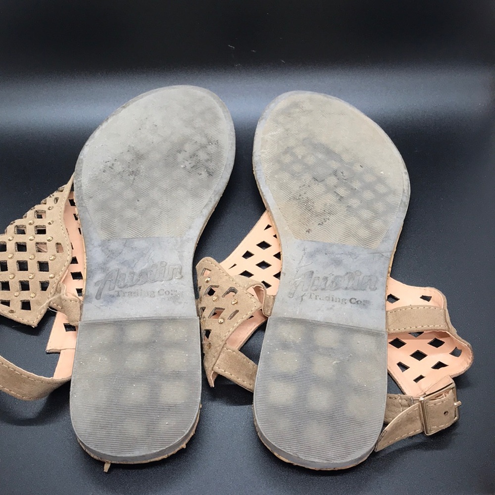 Austin Trading Co Tan Lattice Rhinestones Cork - Picture 2 of 10